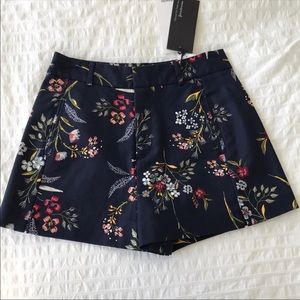 BNWT Floral shorts